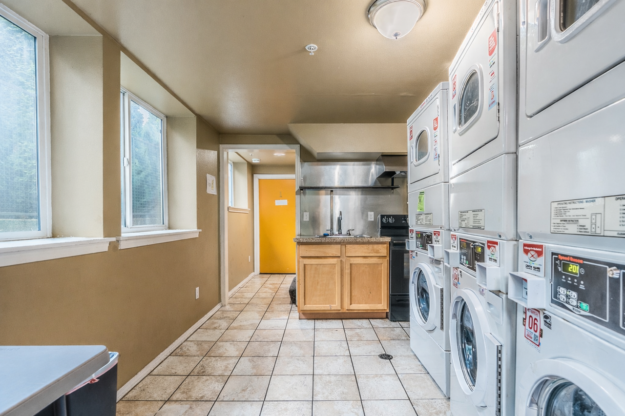 Troveré - Elevated Studio Living - Photo 2 of 32