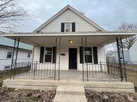 featured image of 1353 E Dayton St #1