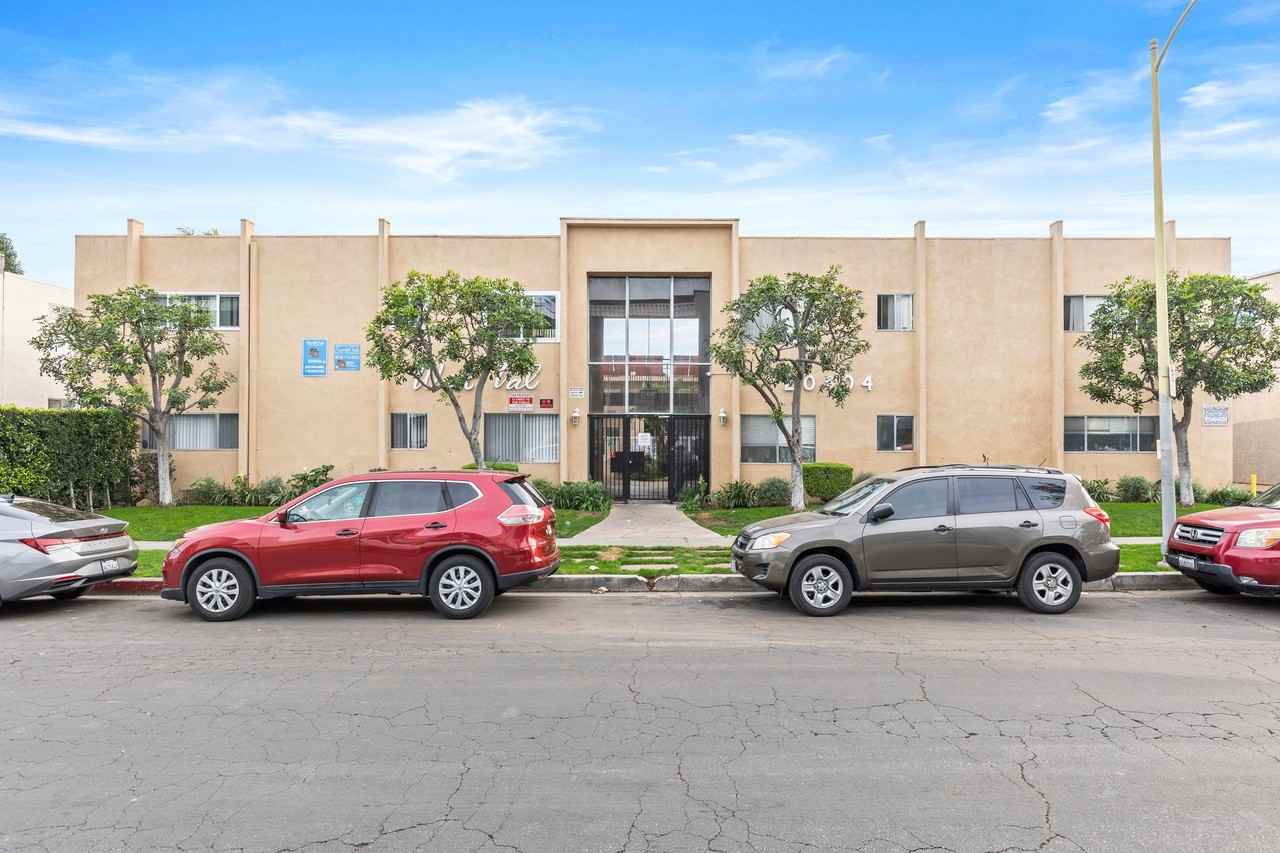 20404 Cohasset - Photo 3 of 4