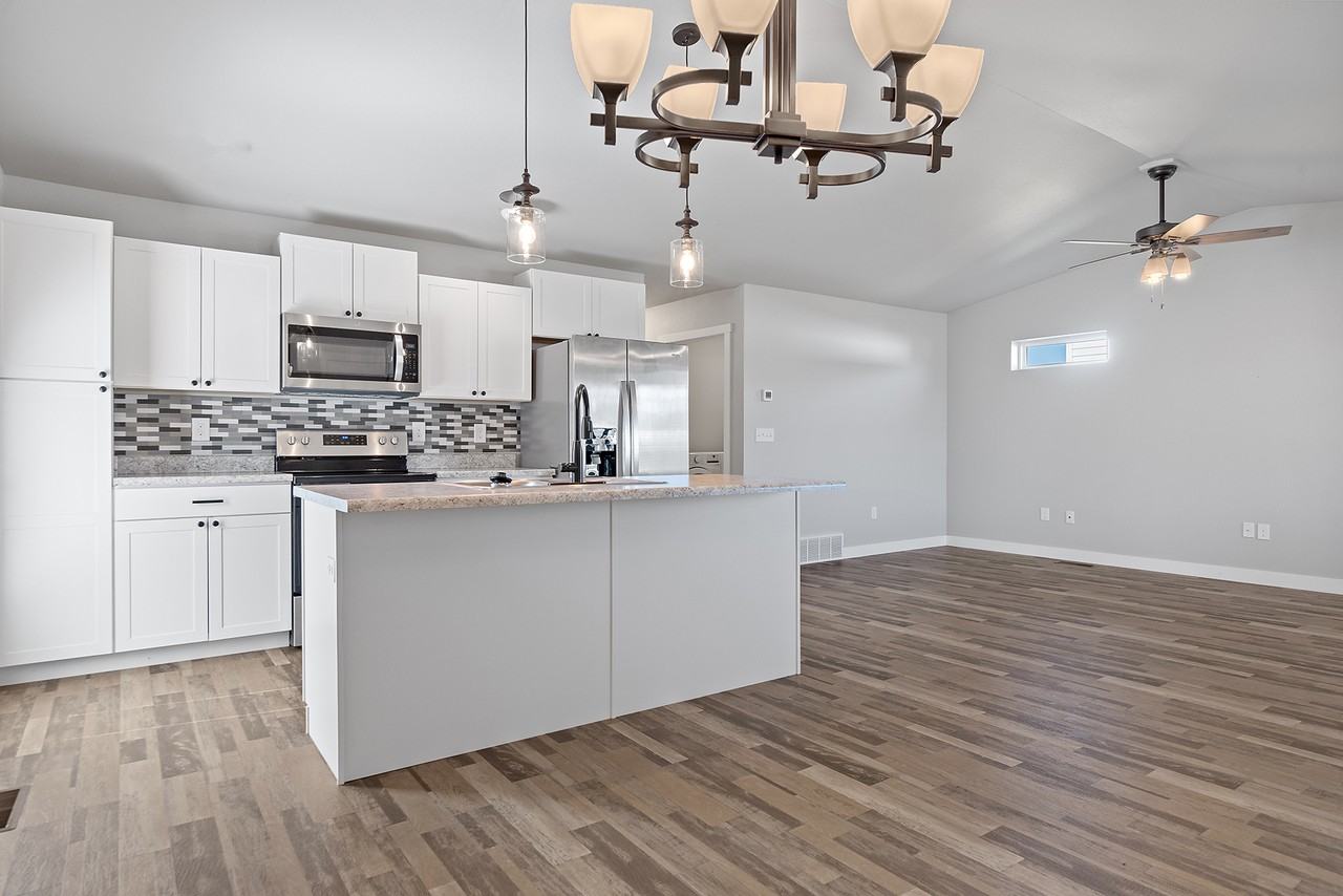 405 Nighthawk Dr #1 - Photo 5 of 15