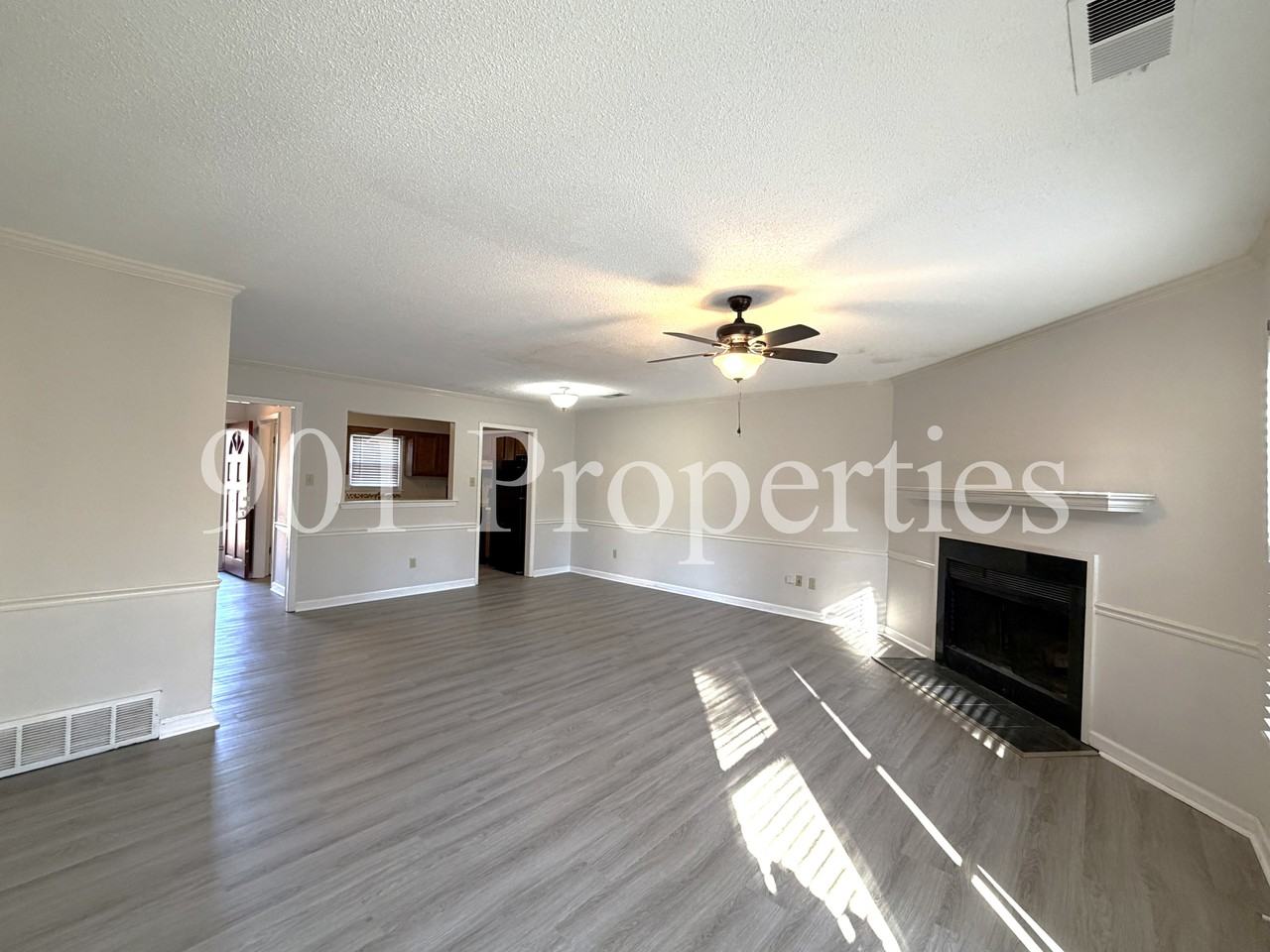 383 Hartsway Cv #1 - Photo 3 of 16