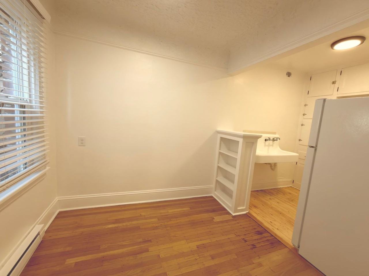 Sara Ann Apartments - Photo 7 of 33