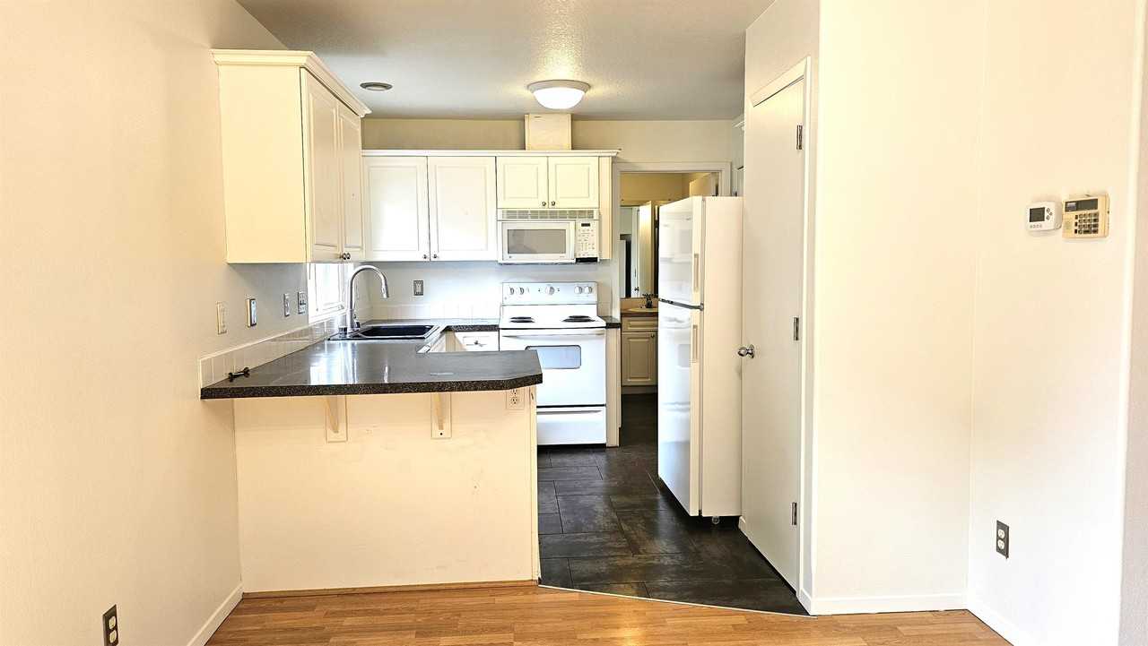 6709 Ne 55th St #1 - Photo 6 of 19