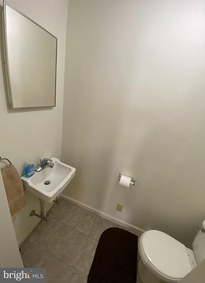 4450 Baker St - Photo 5 of 13