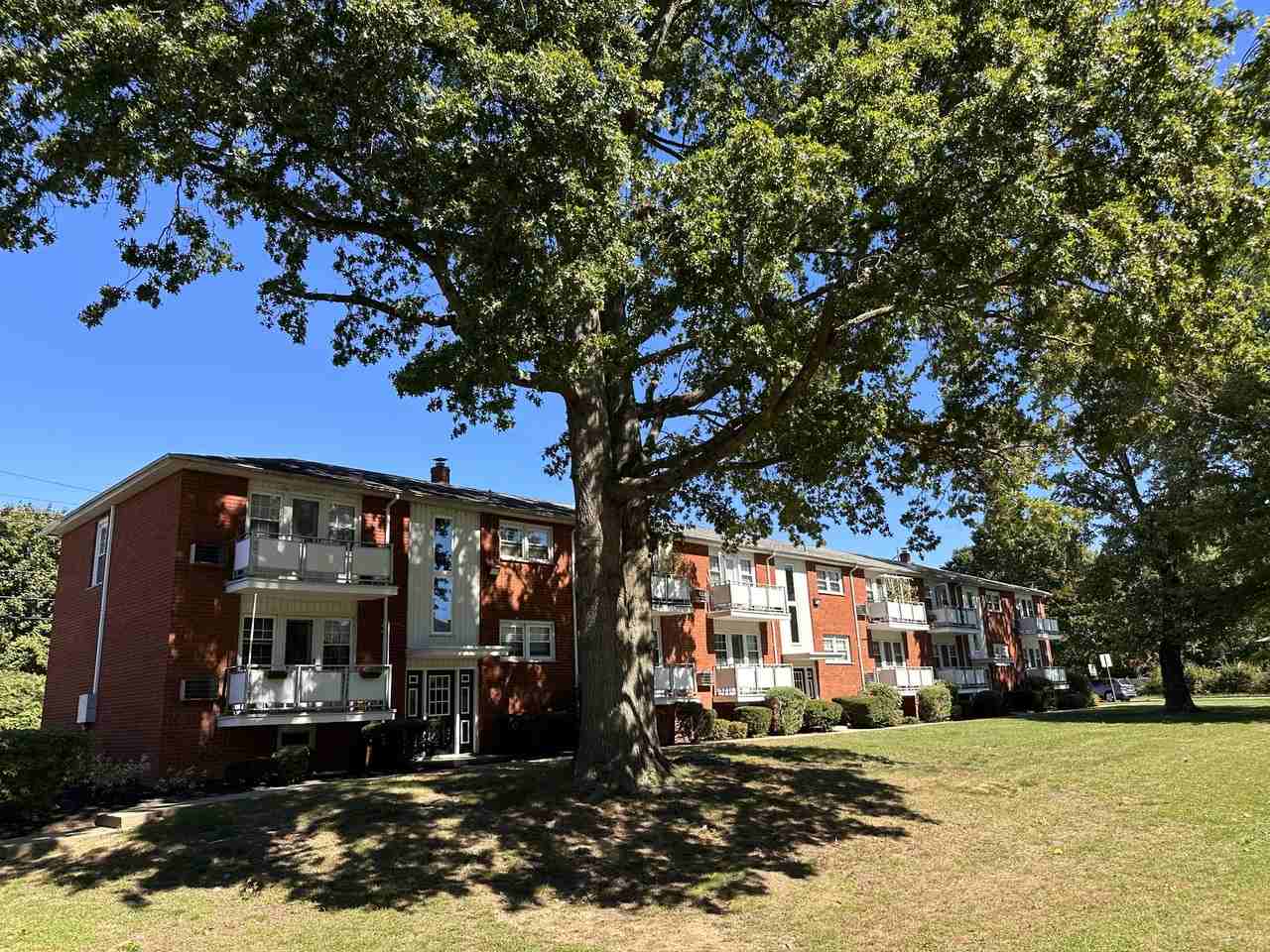 249 North Middletown Road10A #10ABUC - Photo 4 of 4