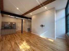 featured image of 467 Roosevelt Ave