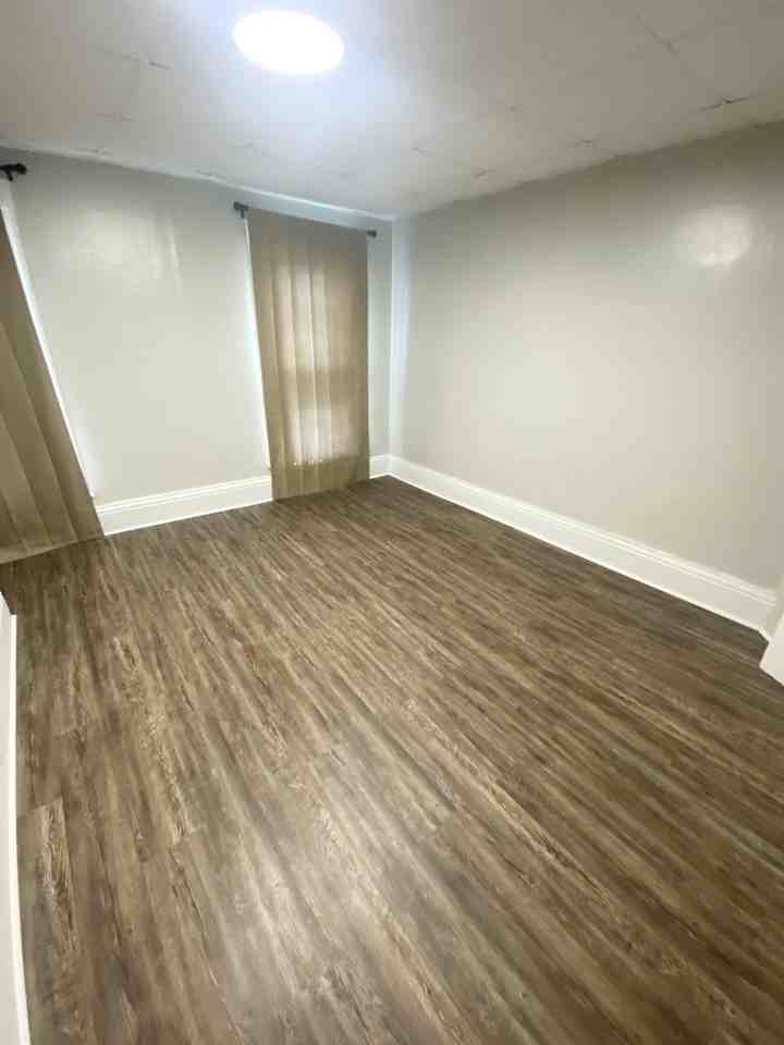 720 Cadwell St #720 - Photo 6 of 15