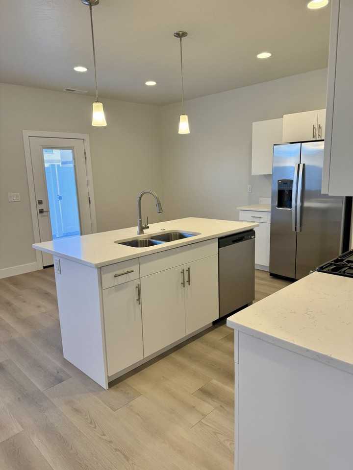 4101 S Baywood Dr #1 - Photo 4 of 19