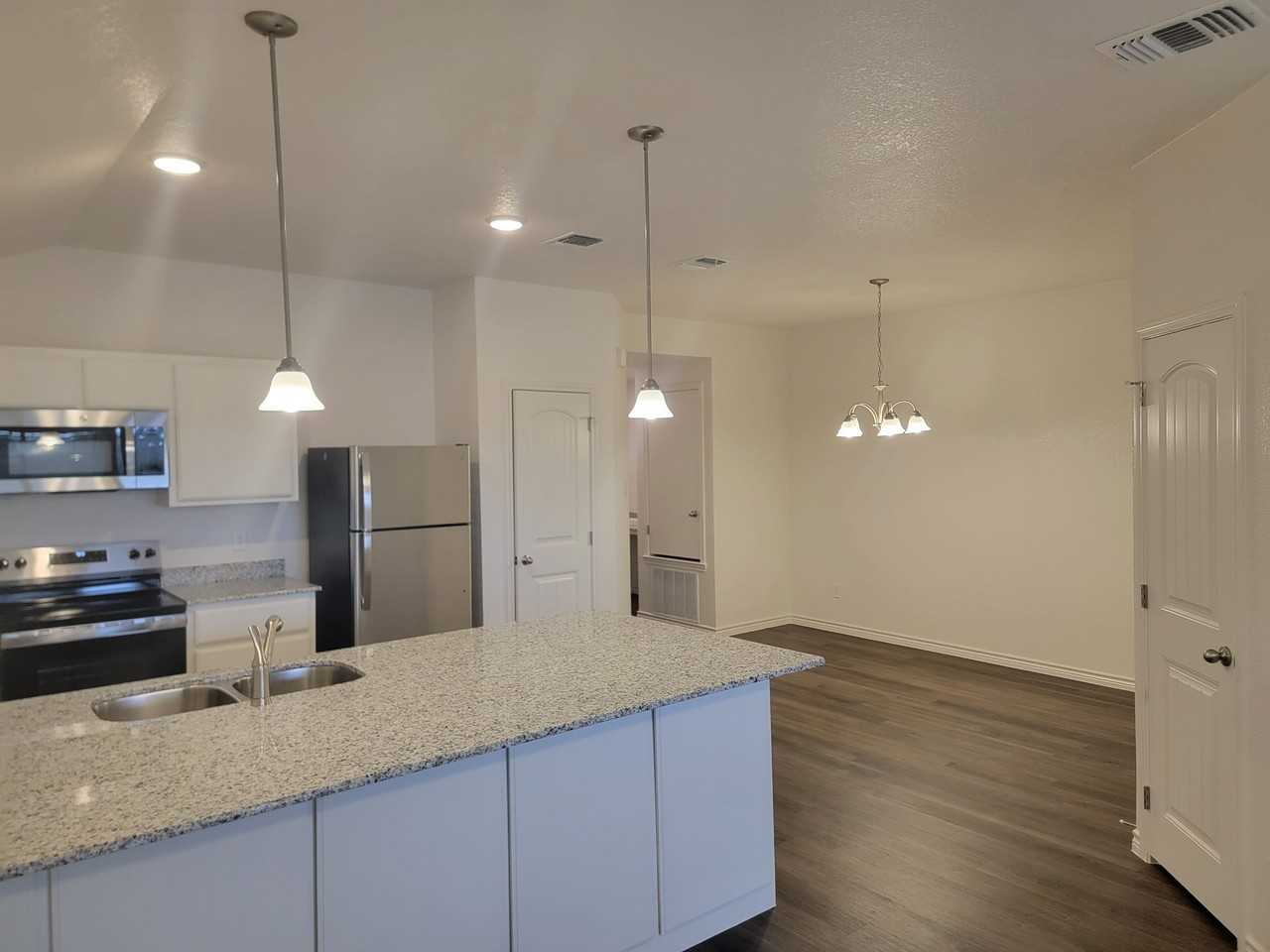 103 Dolphin Dr #B - Photo 5 of 7