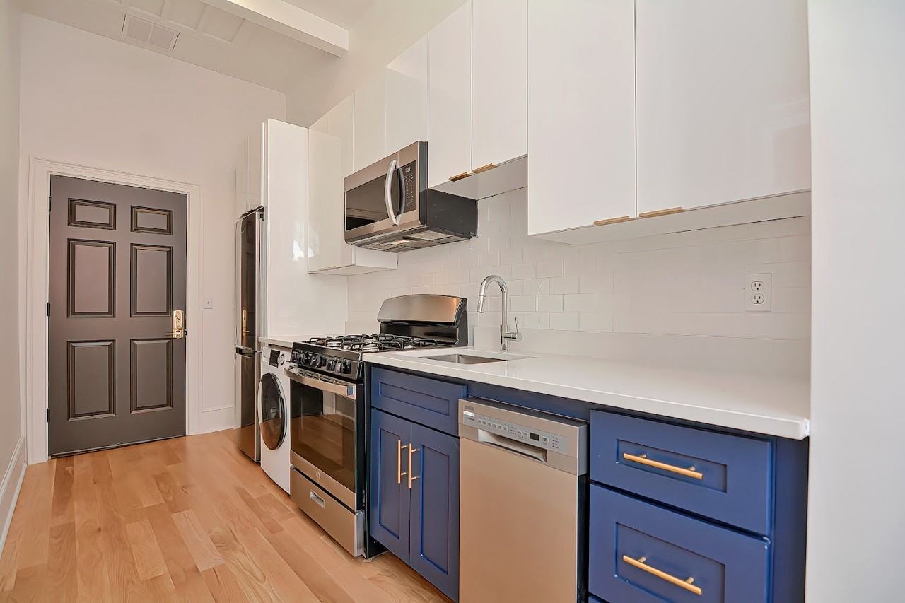 244 Weybosset Street204 #204 - Photo 2 of 8