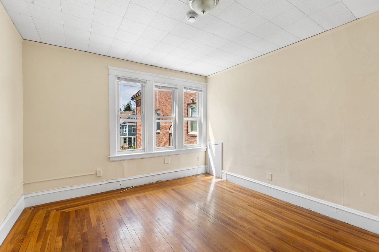 100 Taft Avenue - 100 Taft #100TAFT19 - Photo 2 of 8