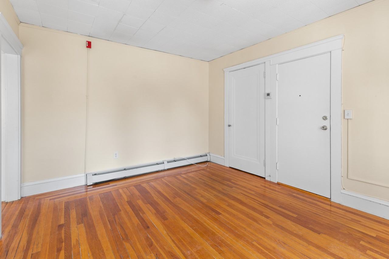 100 Taft Avenue - 100 Taft #100TAFT19 - Photo 4 of 8