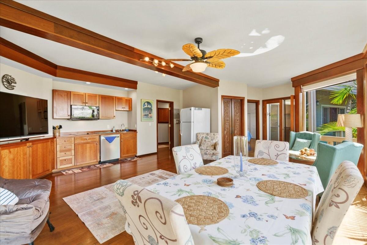 753 Launa Dr #B - Photo 5 of 17