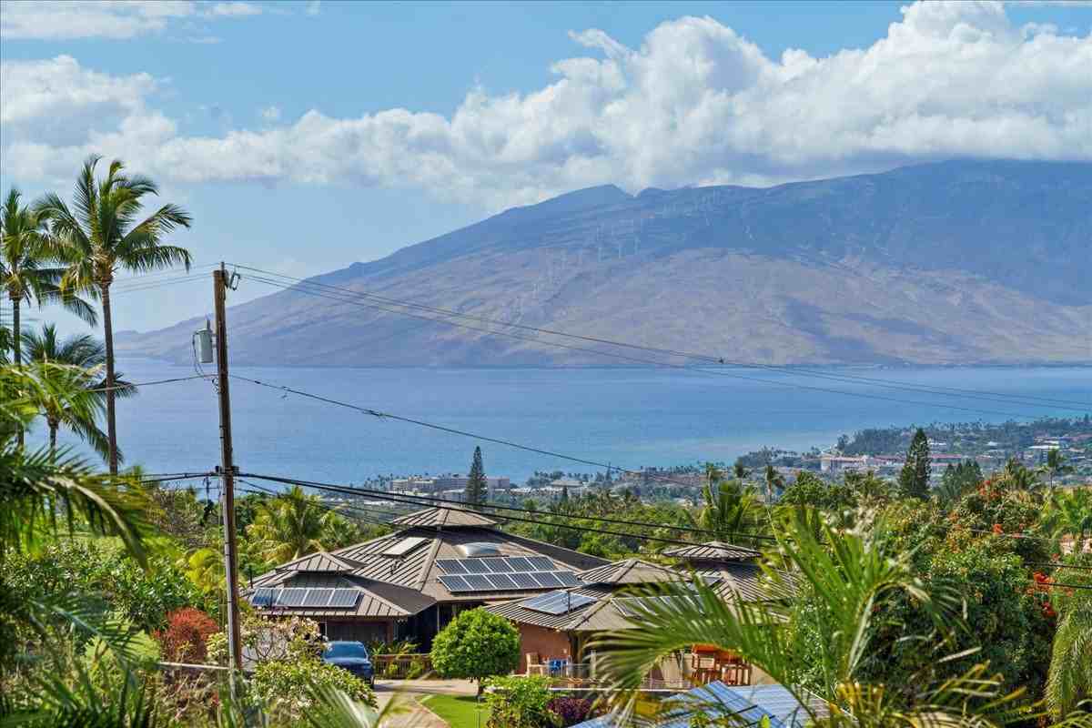 753 Launa Dr #B - Photo 7 of 17