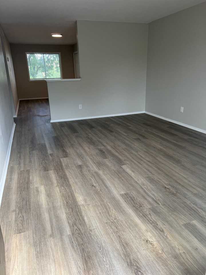 2906 Prairie Flower Cir #C