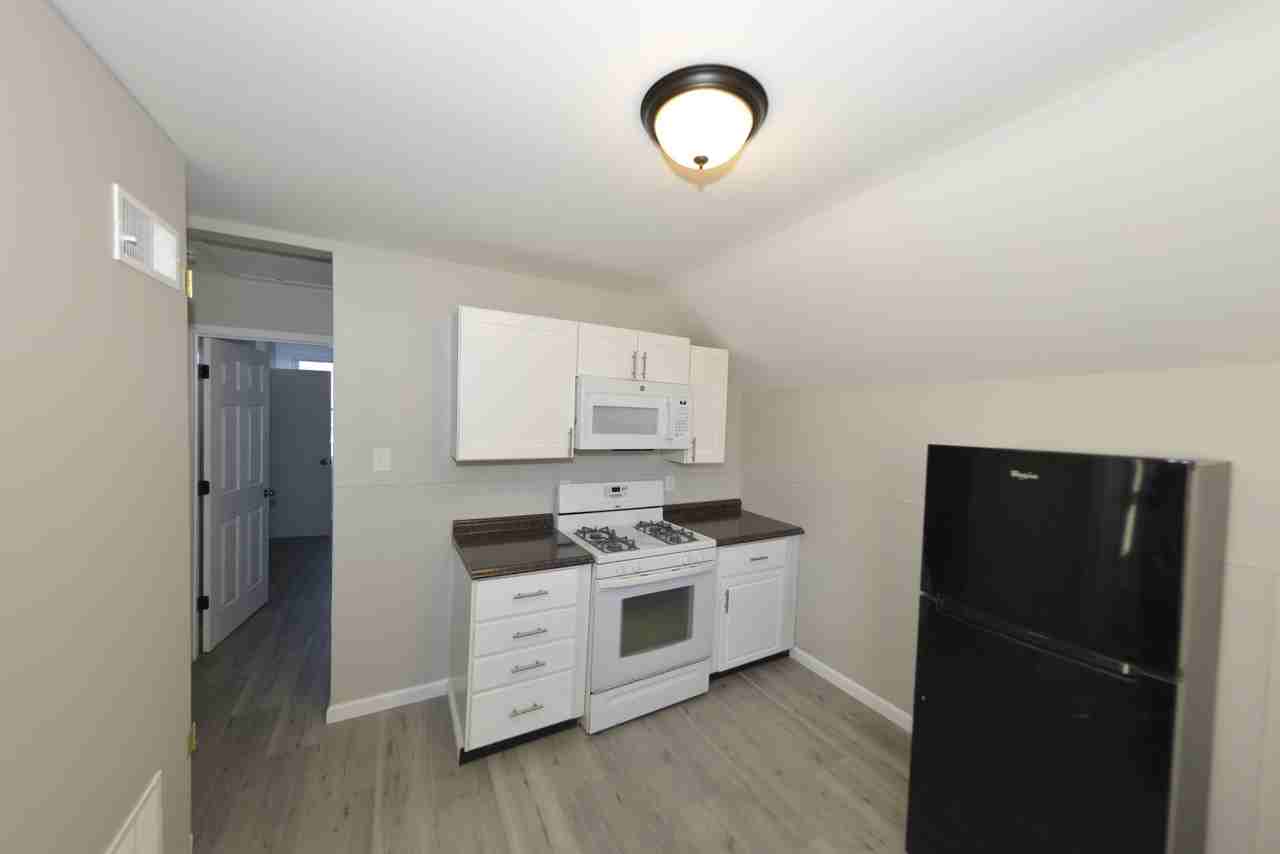 1517A Waverly St #1 - Photo 3 of 12