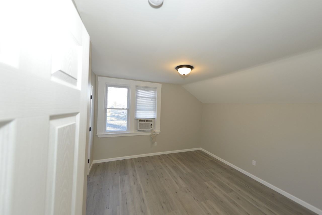 1517A Waverly St #1 - Photo 7 of 12