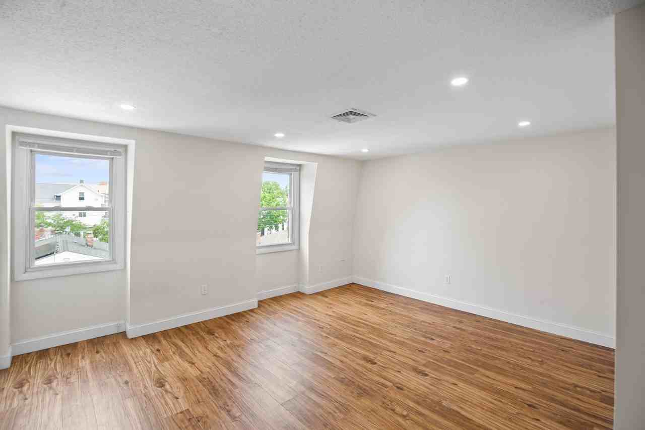 497 Broadway - 304 #304 - Photo 5 of 15