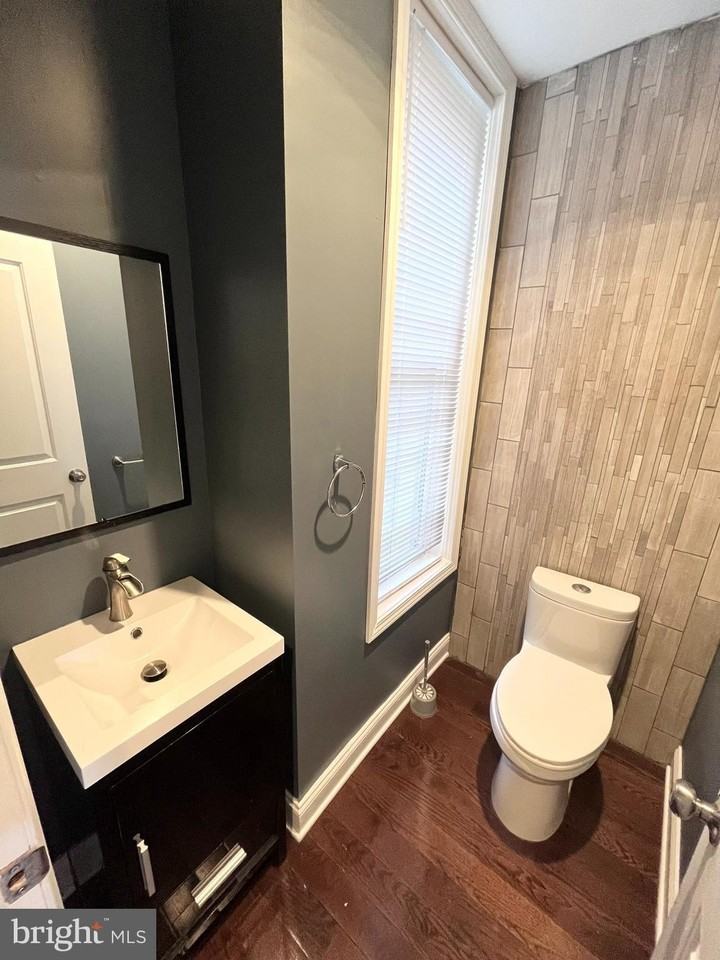 2653 Jasper St - Photo 6 of 17