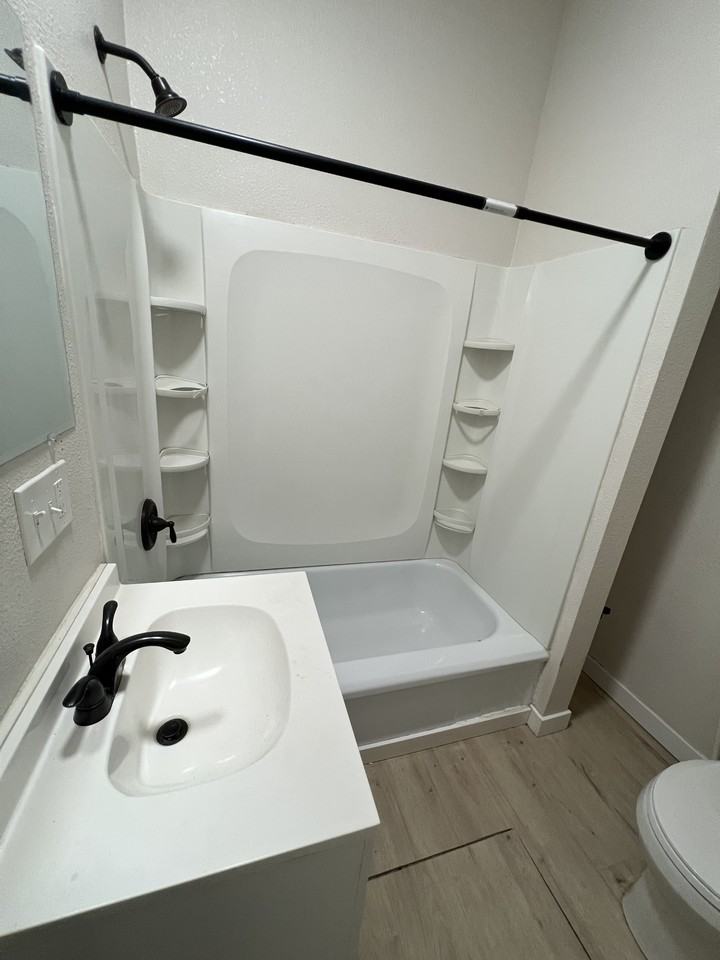 211 E Main St #1 - Photo 4 of 7