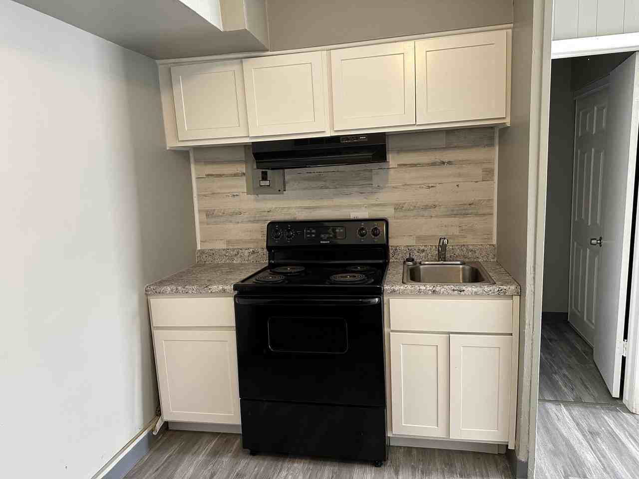 401 Smith StreetA5 #A5 - Photo 5 of 9