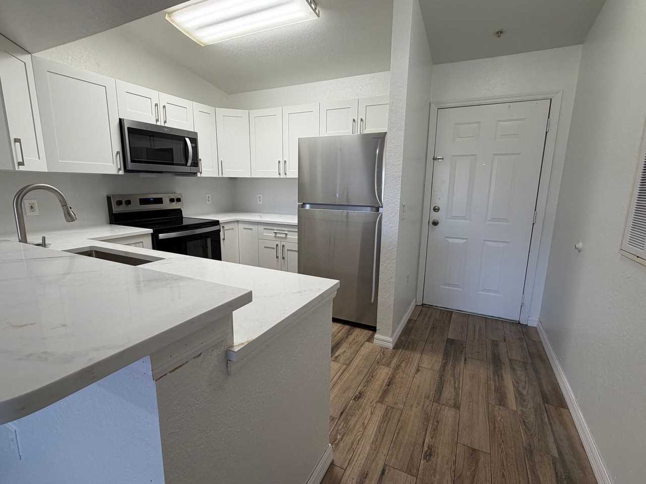 8274 Key Royal Cir - Photo 2 of 20