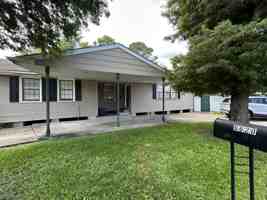 featured image of 6620 Burgundy St #1