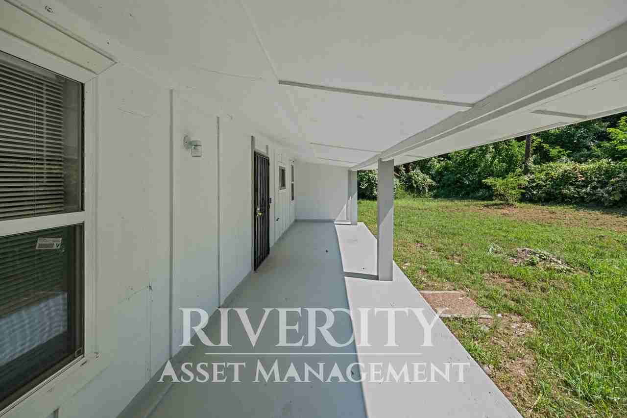 3520 Pueblo Ave #1 - Photo 4 of 18