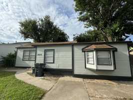 featured image of 1914 Nw Ozmun Ave #1