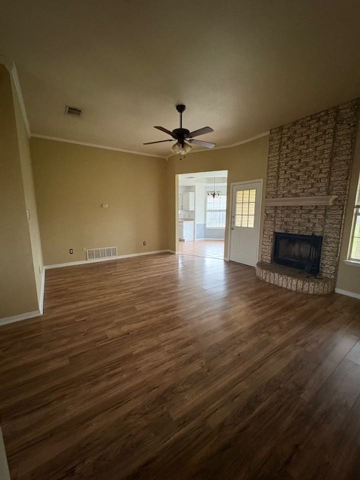 4214 Bluestem Ln - Photo 3 of 18