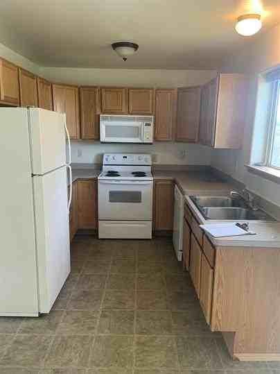3810 Tulip St #1 - Photo 2 of 6
