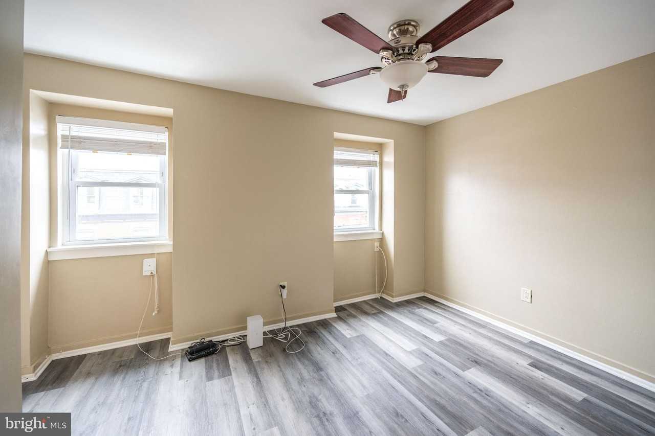 2220 Fitzwater St Unit 2 #2 - Photo 5 of 17