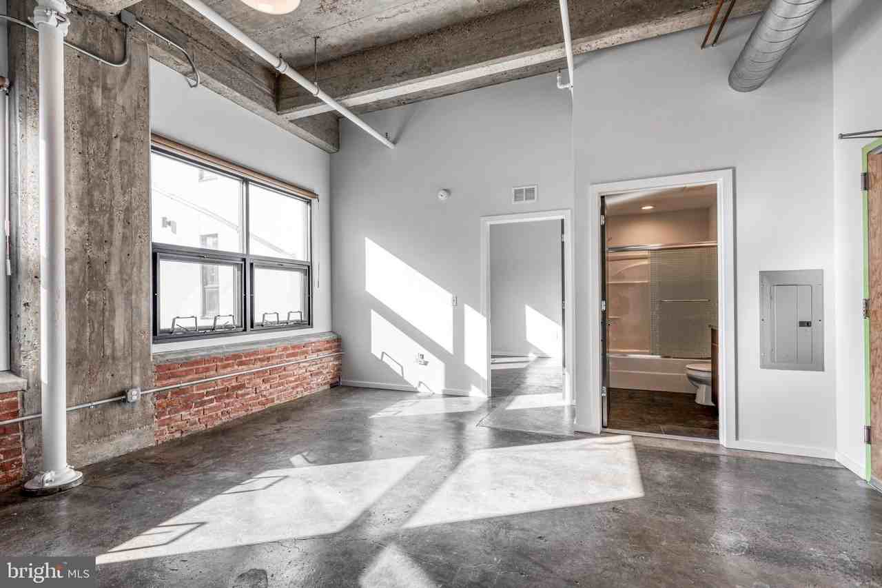 4800 Brown St Apt 407 #407 - Photo 3 of 15