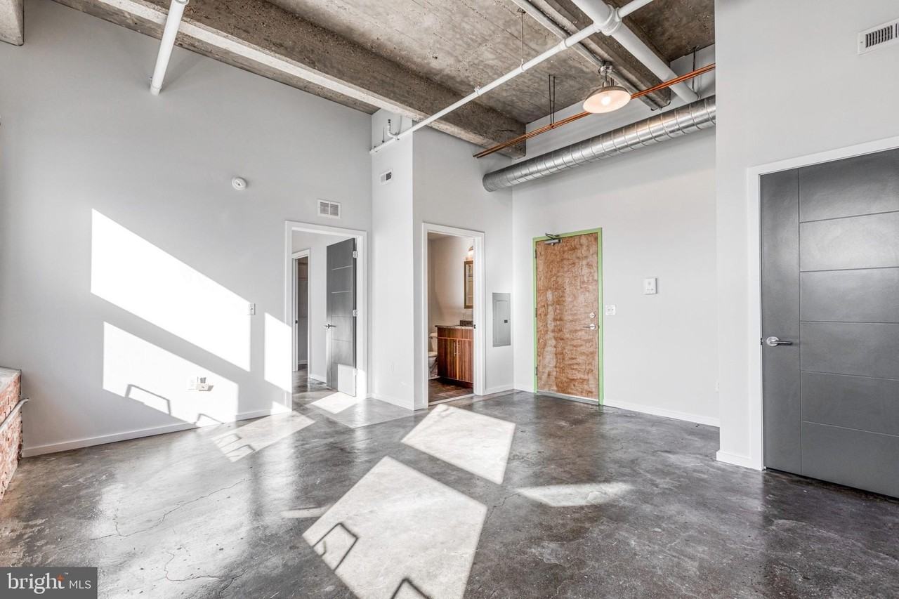 4800 Brown St Apt 407 #407 - Photo 4 of 15