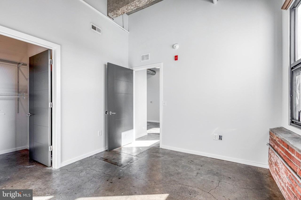 4800 Brown St Apt 407 #407 - Photo 7 of 15