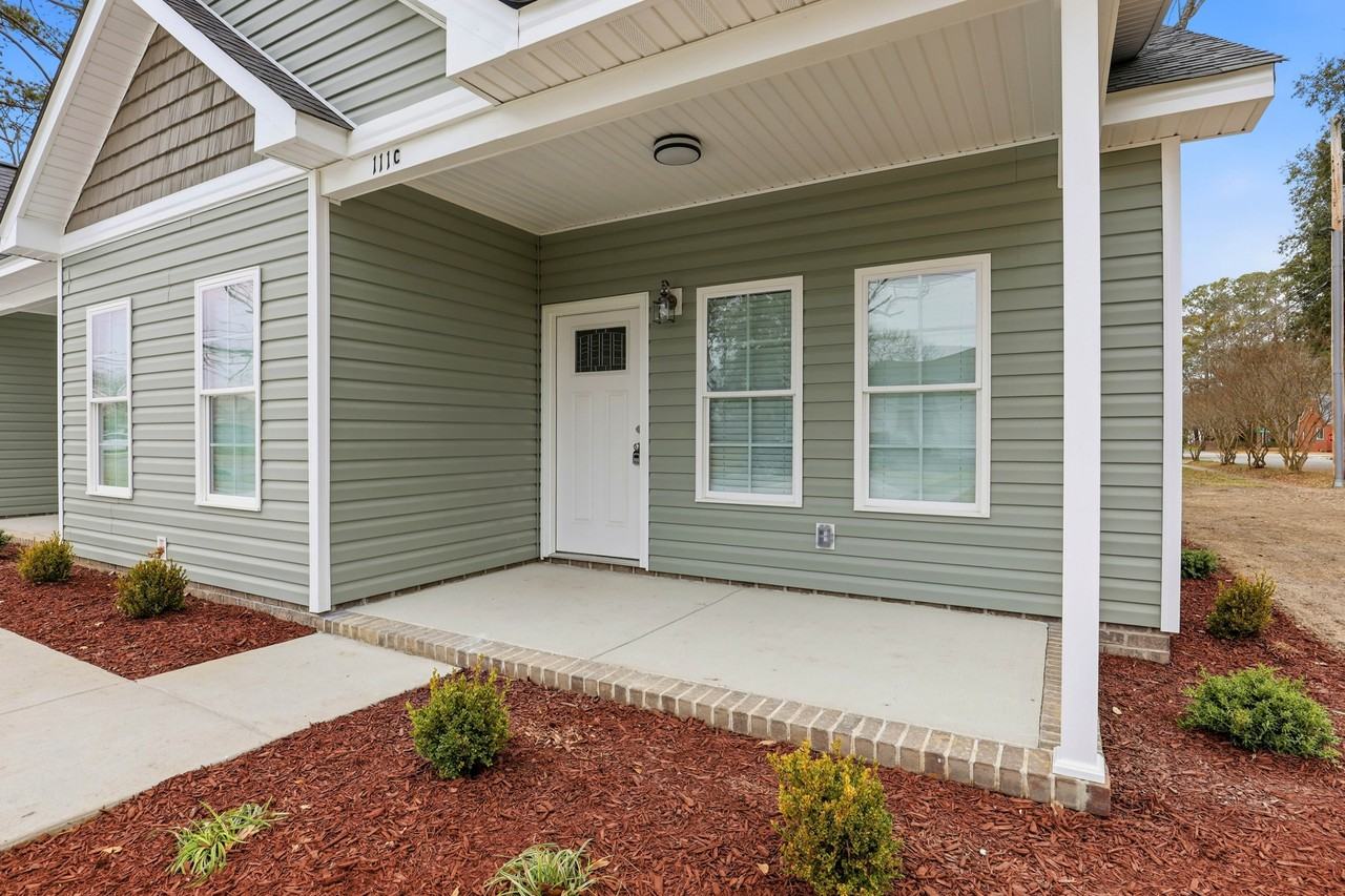 111 N Mill St #1 - Photo 3 of 20