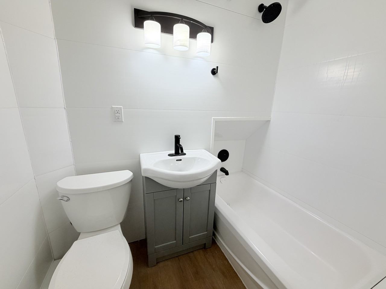 324 Vidal St S #1 - Photo 3 of 7