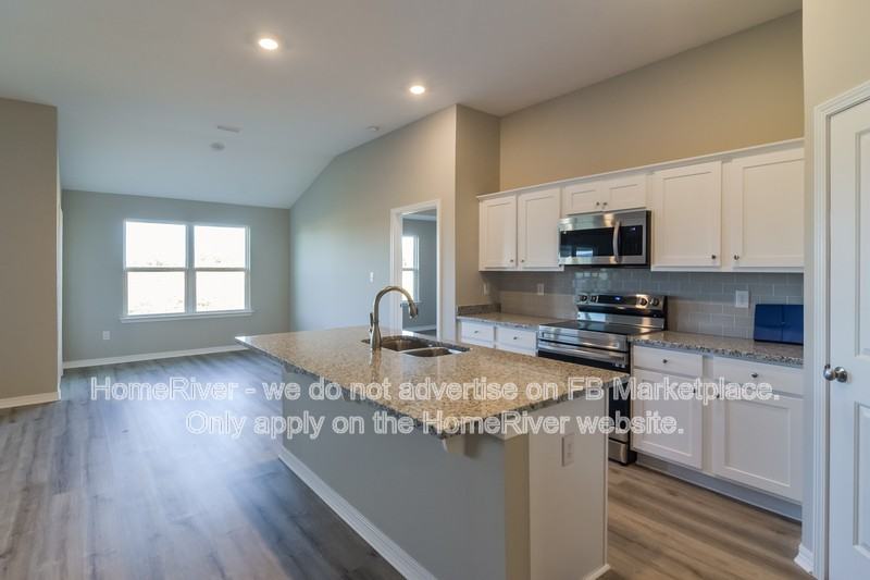 1182 Hayward Loop - Photo 6 of 23