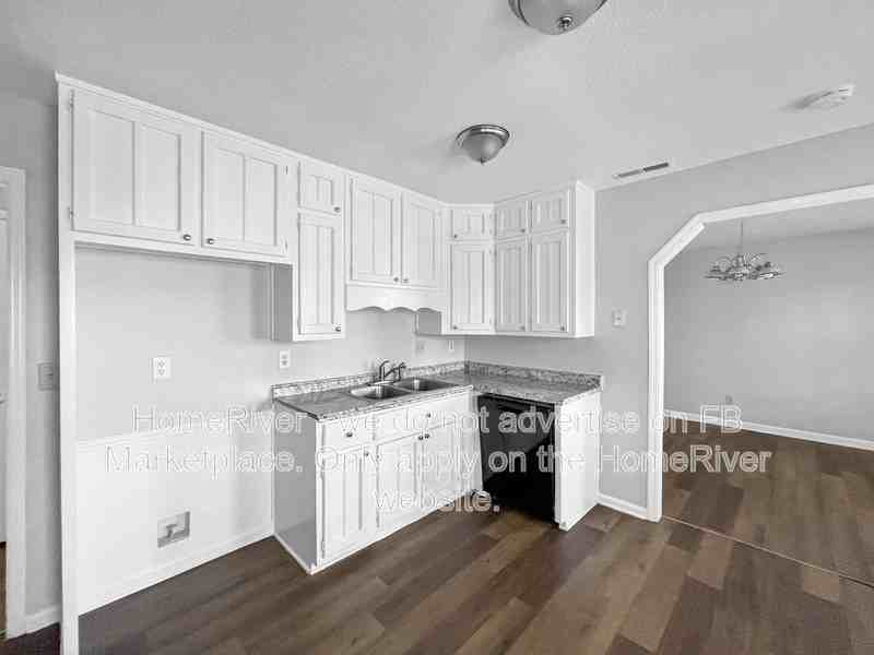 1549 Moseley Ln - Photo 4 of 22