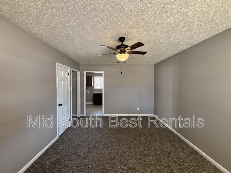 5515 Devonshire Ct - Photo 6 of 14