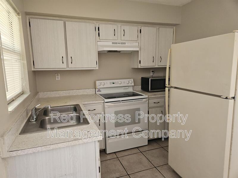 3812 Desoto Ave - Photo 7 of 9