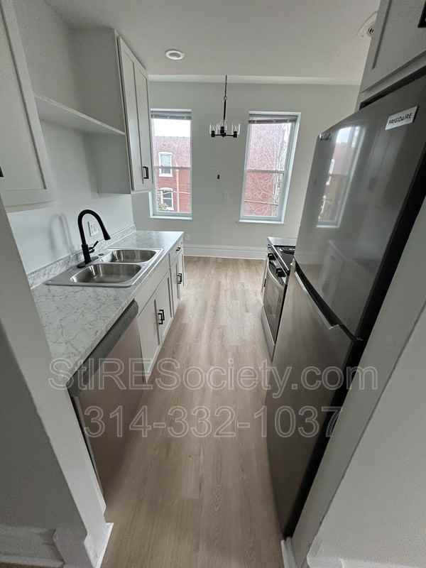 3501 Pestalozzi St - Photo 7 of 24