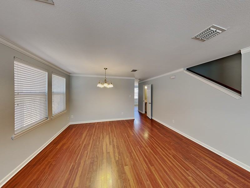 3421 Highpoint Dr - Photo 6 of 19