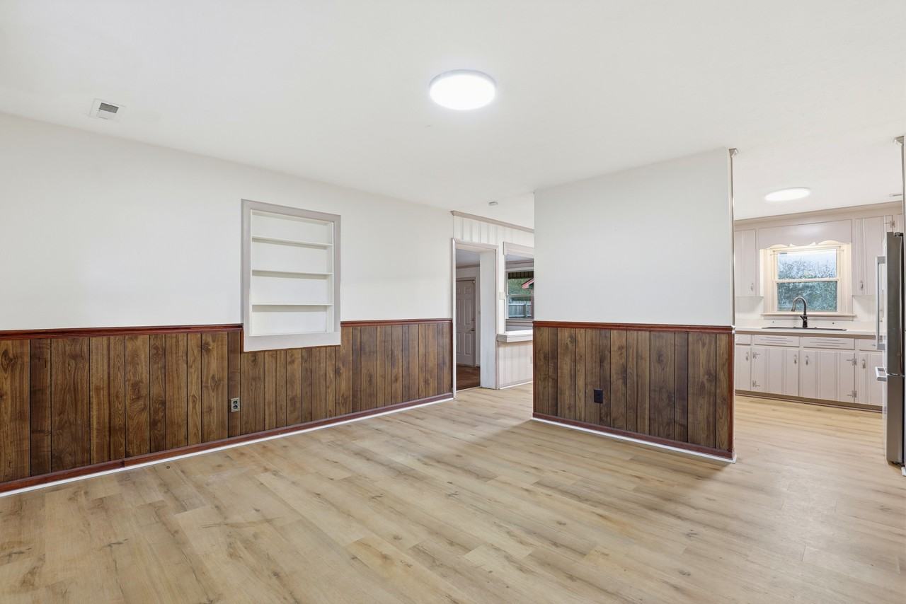 2610 Hill Circle Dr #1 - Photo 4 of 15