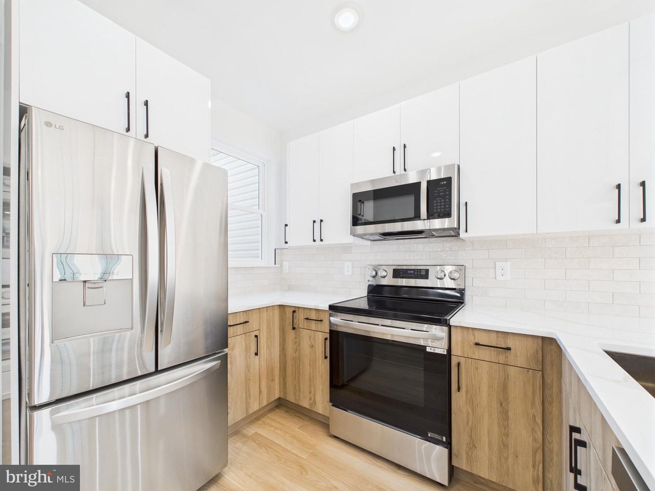 1326 S Grove St #4 - Photo 5 of 14