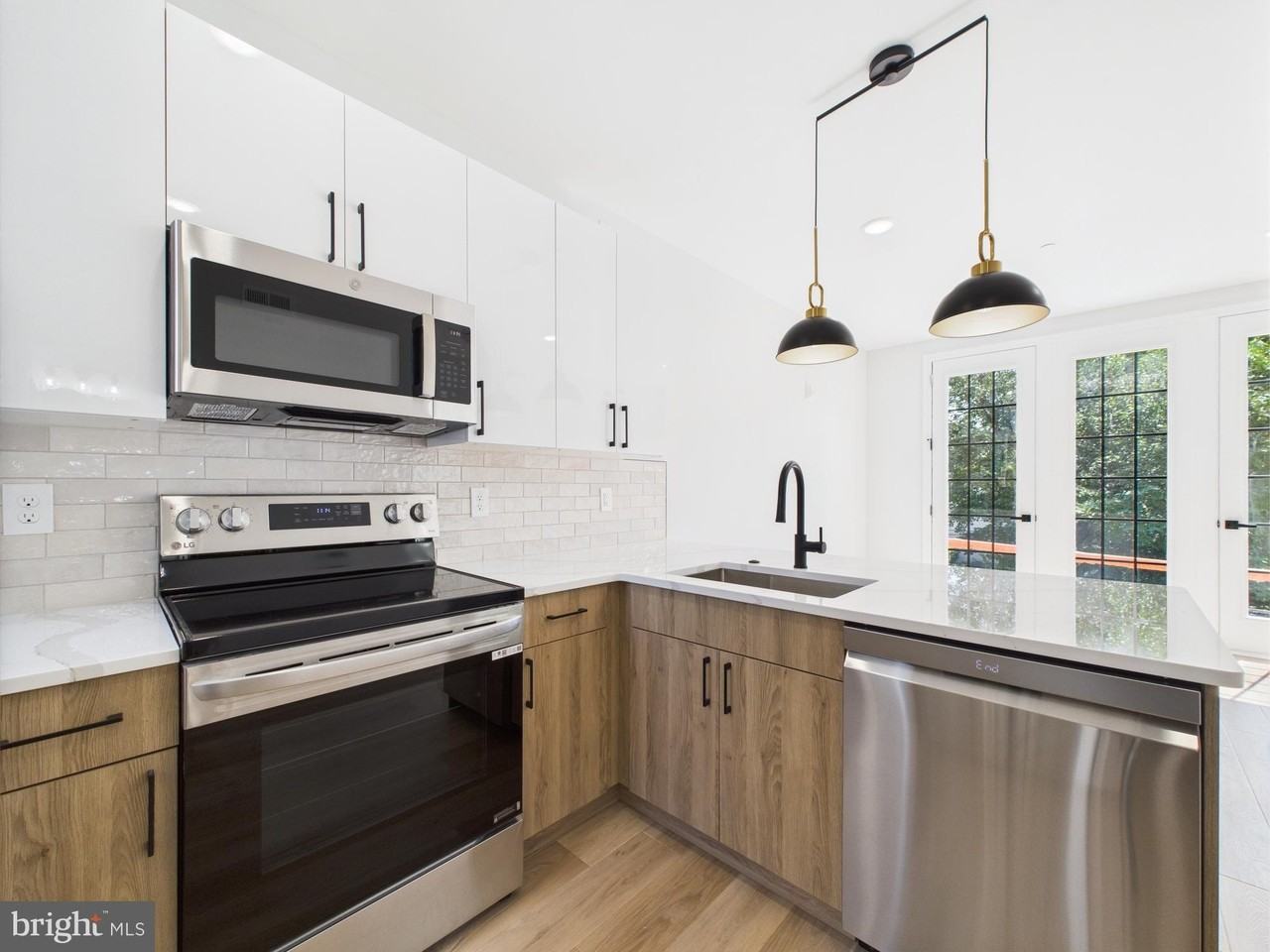 1326 S Grove St #4 - Photo 6 of 14