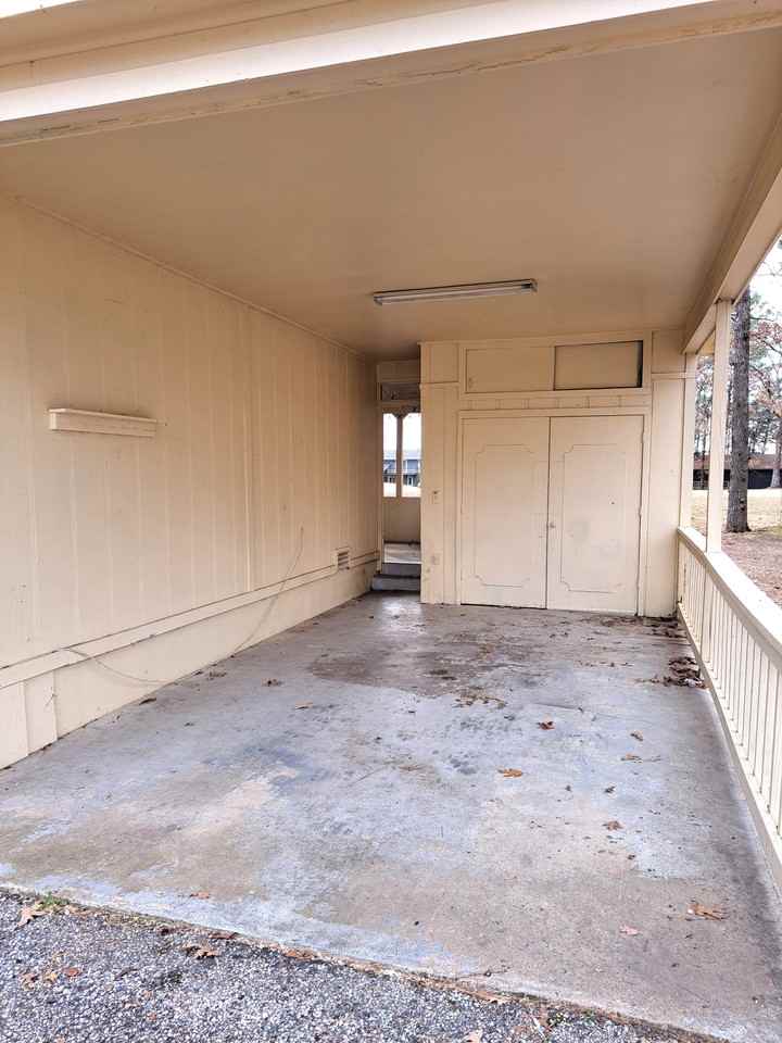 109 Holiday Island Drive - BUnit B #B - Photo 2 of 9