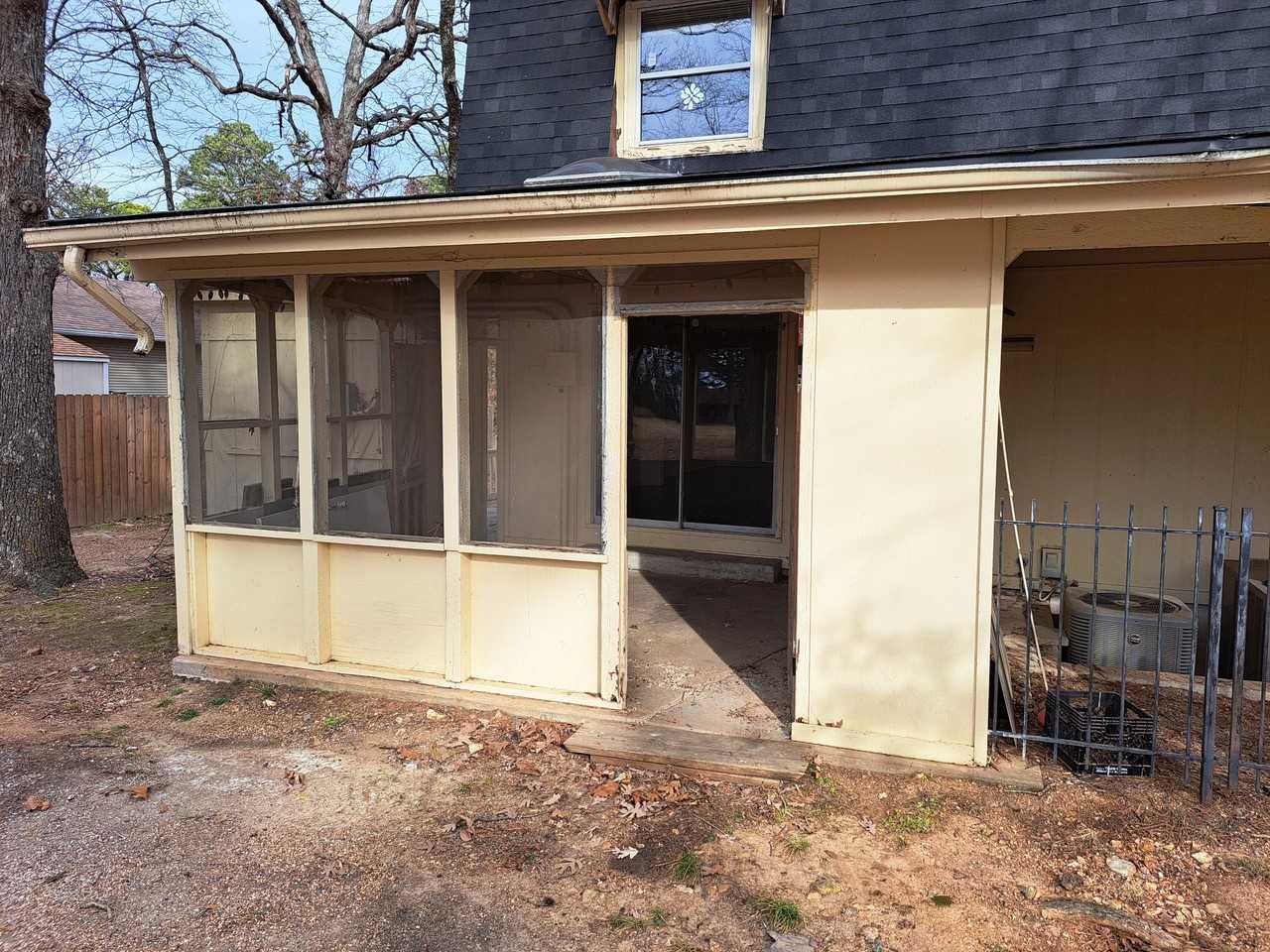 109 Holiday Island Drive - BUnit B #B - Photo 3 of 9