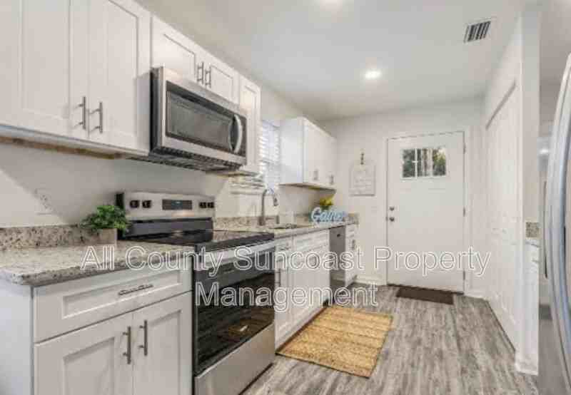 550 Mississippi St #550D - Photo 3 of 10