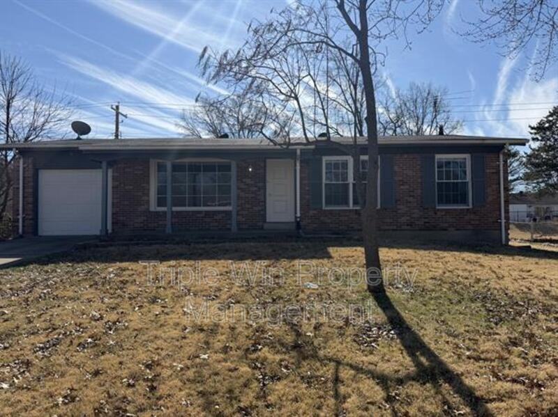 1344 Coppergate Ln - Photo 2 of 32